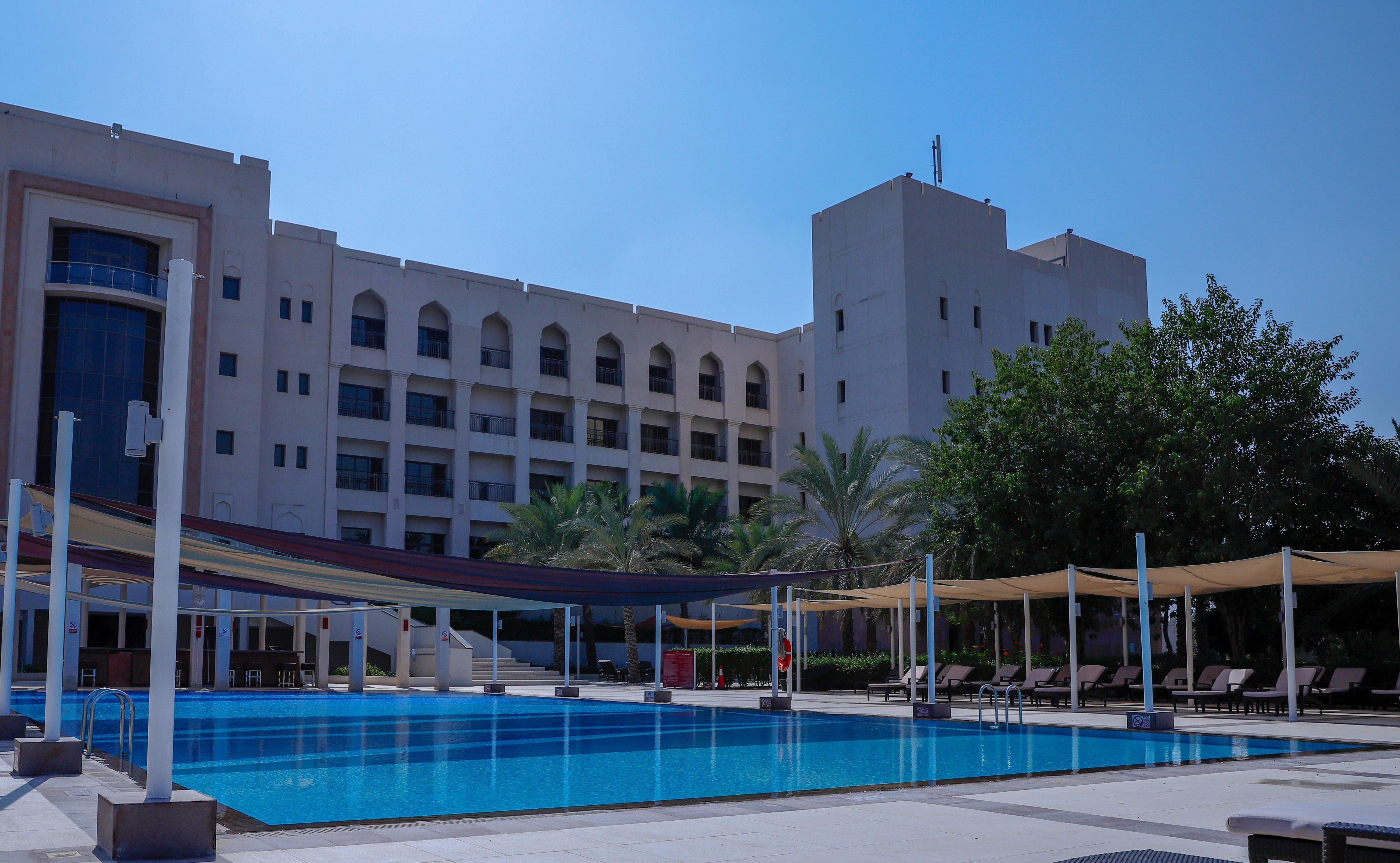 Crowne Plaza Sohar By Ihg Hotel Екстериор снимка