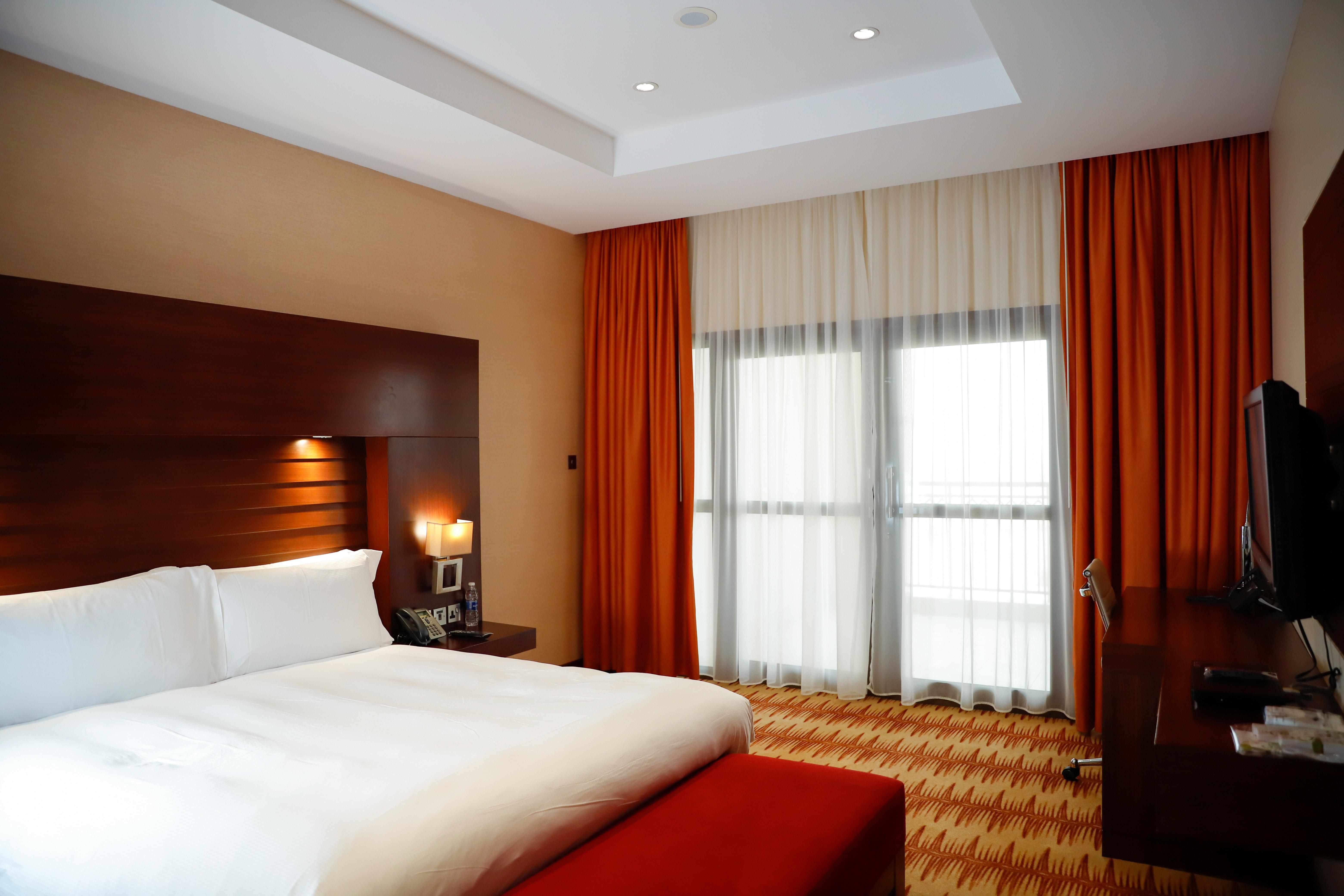 Crowne Plaza Sohar By Ihg Hotel Екстериор снимка